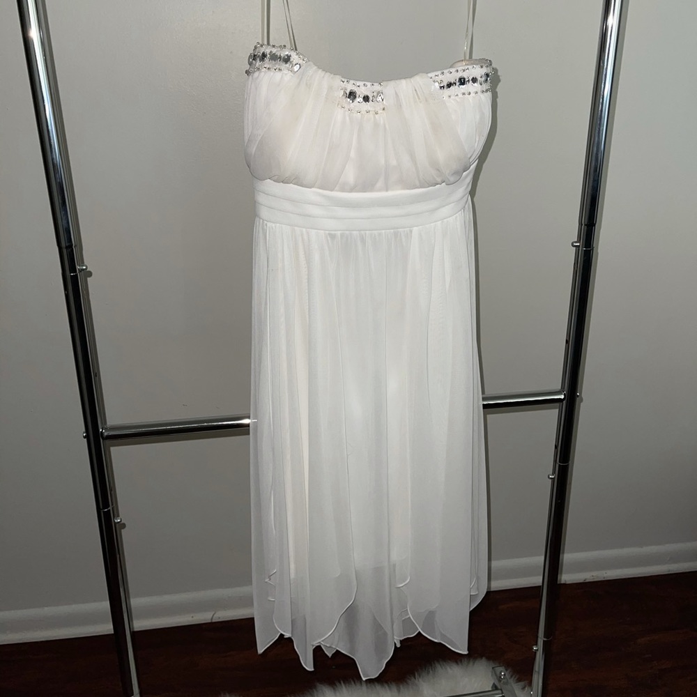 Short white prom dress